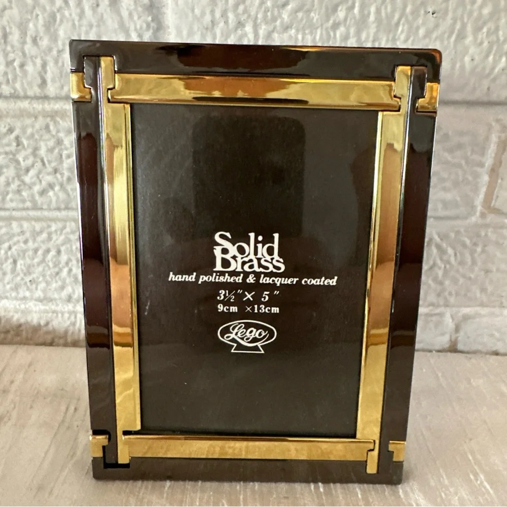 NOS VINTAGE SOLID BRASS HAND POLISHED PICTURE FRAME 3.5X5